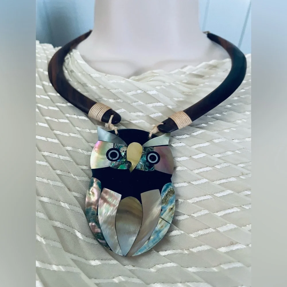 Owl Pendant Necklace with wood and shells Accents - Picture 4 of 9